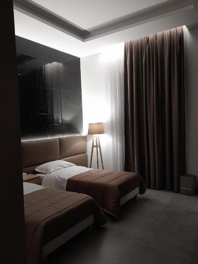 Baaria House Hotel Барчеллона-Поццо-ді-Готто Екстер'єр фото