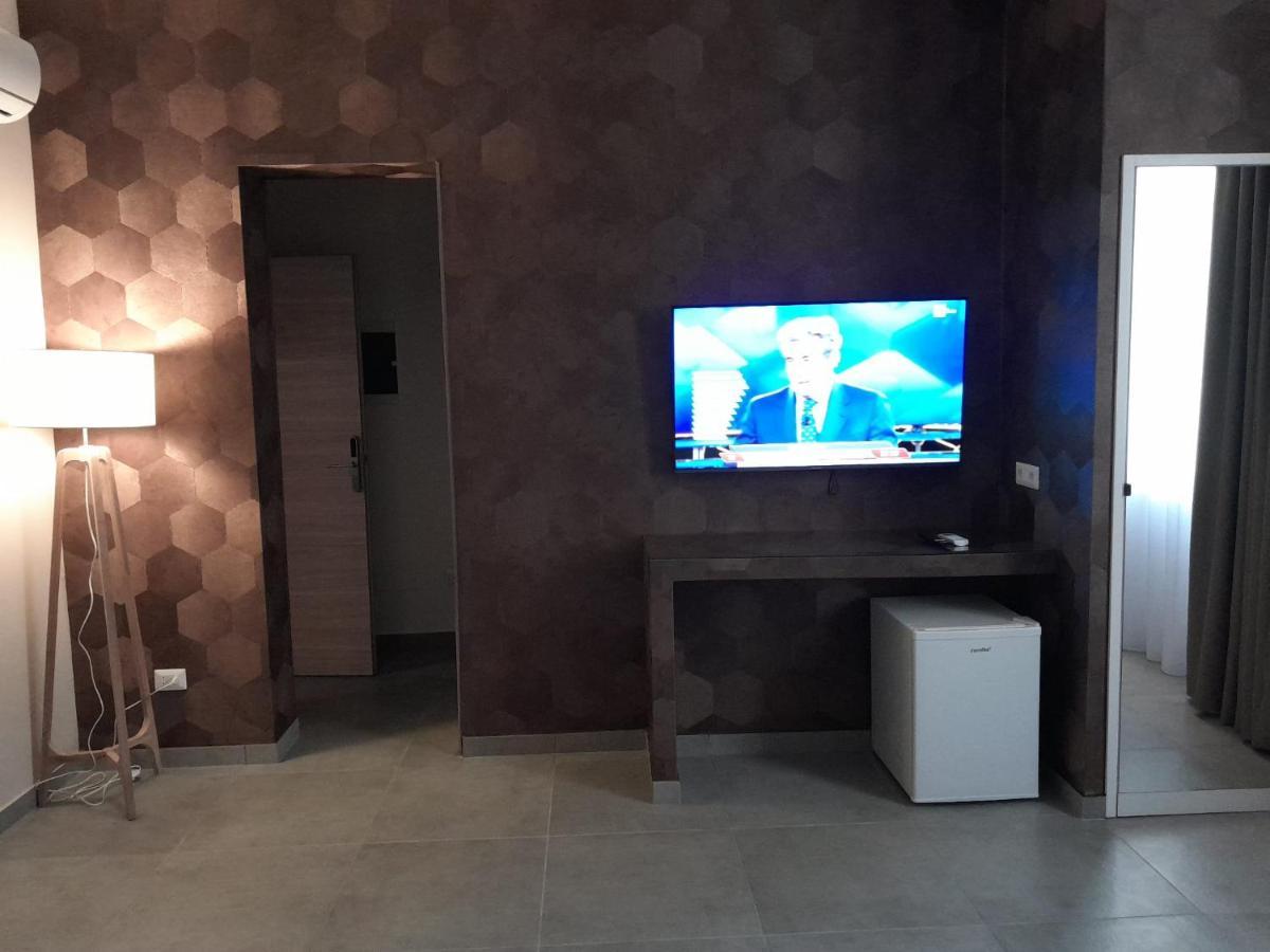 Baaria House Hotel Барчеллона-Поццо-ді-Готто Екстер'єр фото