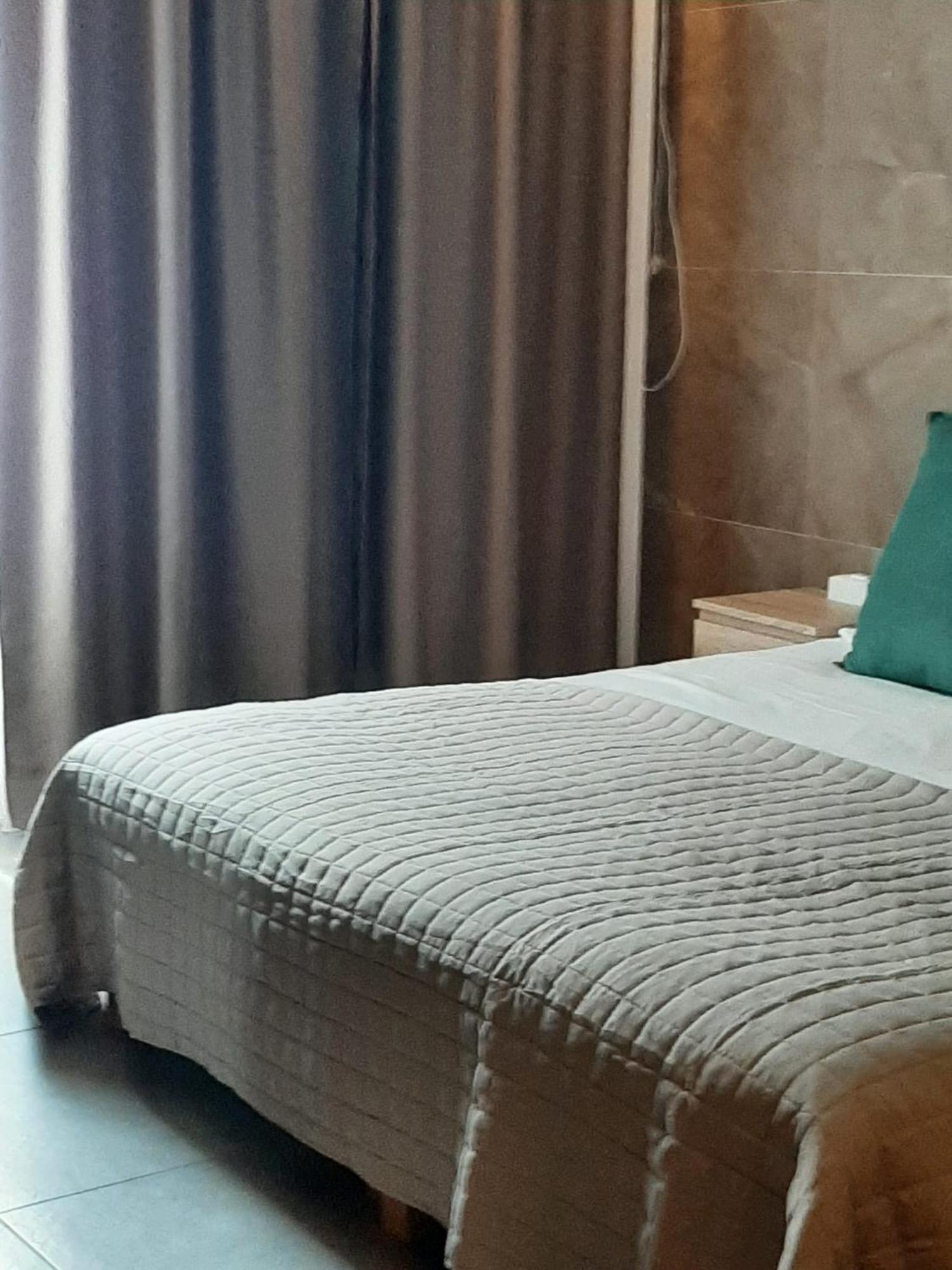Baaria House Hotel Барчеллона-Поццо-ді-Готто Екстер'єр фото