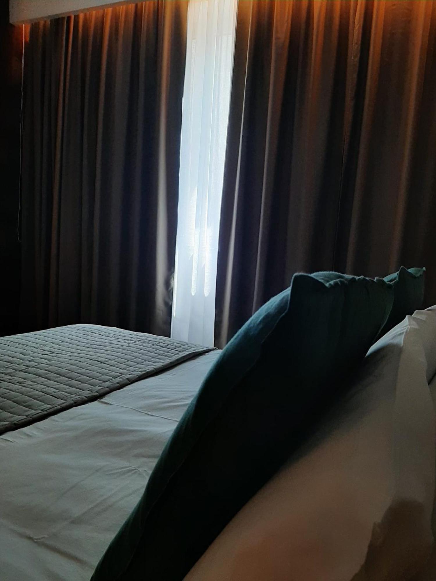 Baaria House Hotel Барчеллона-Поццо-ді-Готто Екстер'єр фото